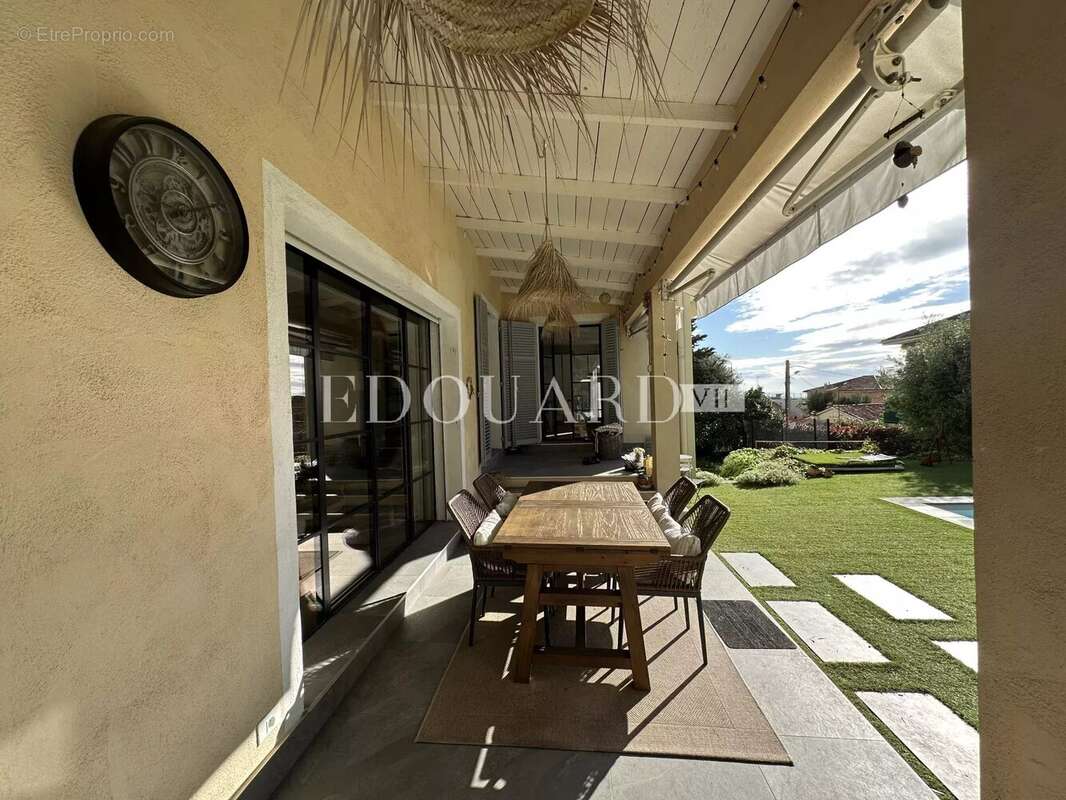 Maison à ROQUEBRUNE-CAP-MARTIN