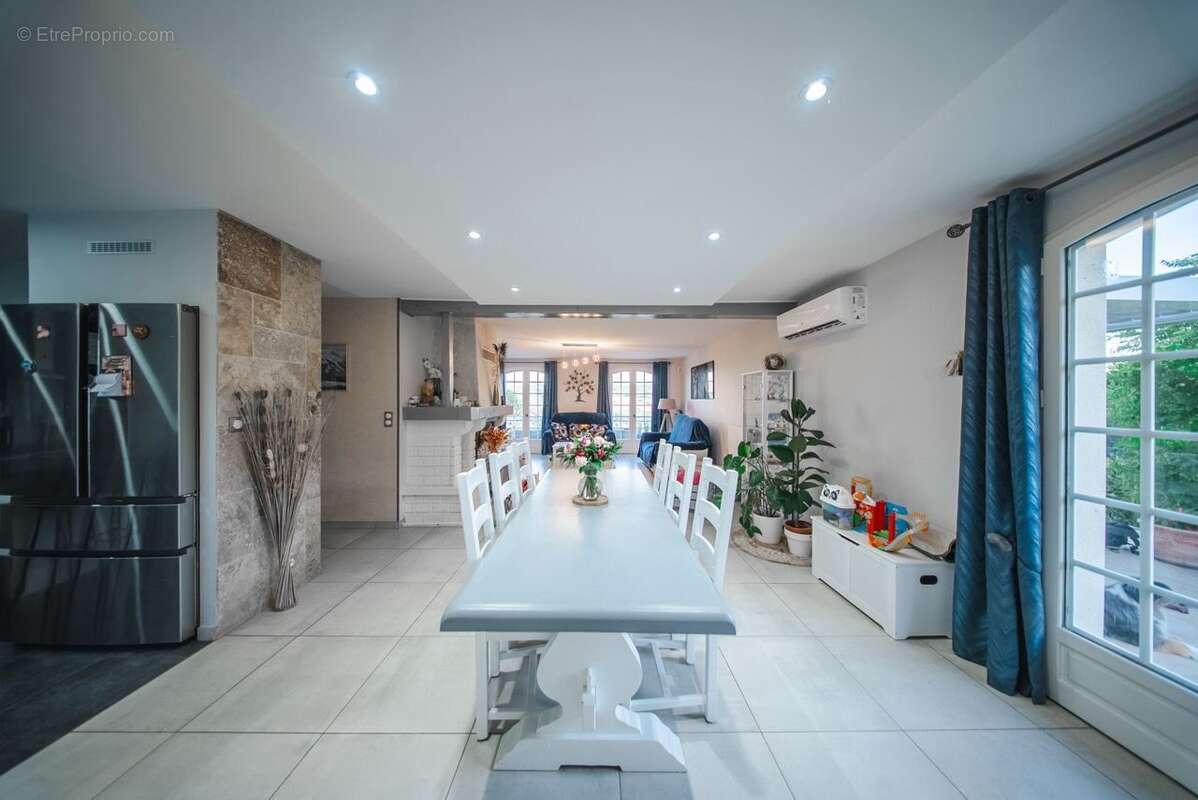 Maison 183 m² à Chanonat  - photo 6