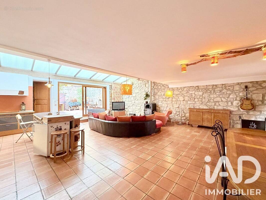 Photo 1 - Maison à ROQUEFORT-DES-CORBIERES