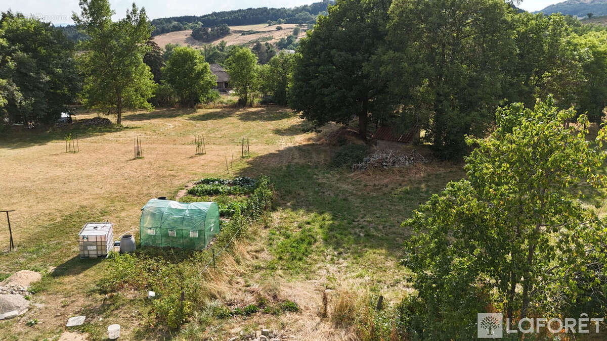Terrain constructible Rosieres 2257 m2 - photo 5