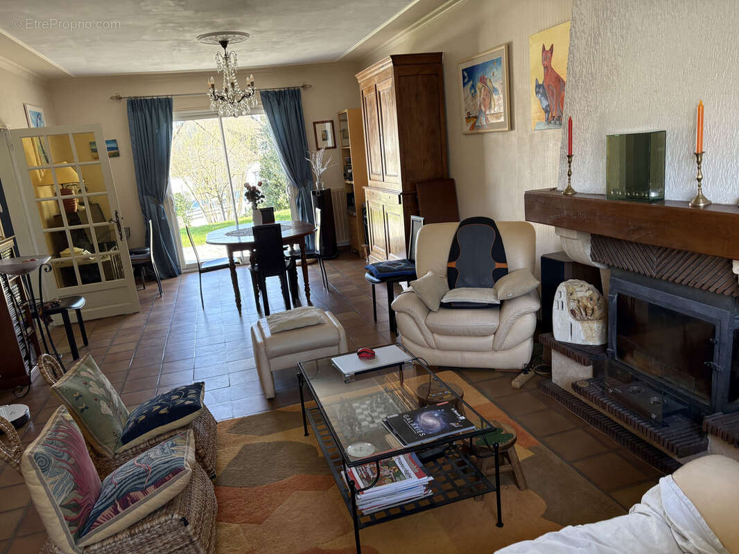 Prix attractif : sur les hauteurs châtellerault nord très belle maison de 272 m2 6 chambres - photo 6