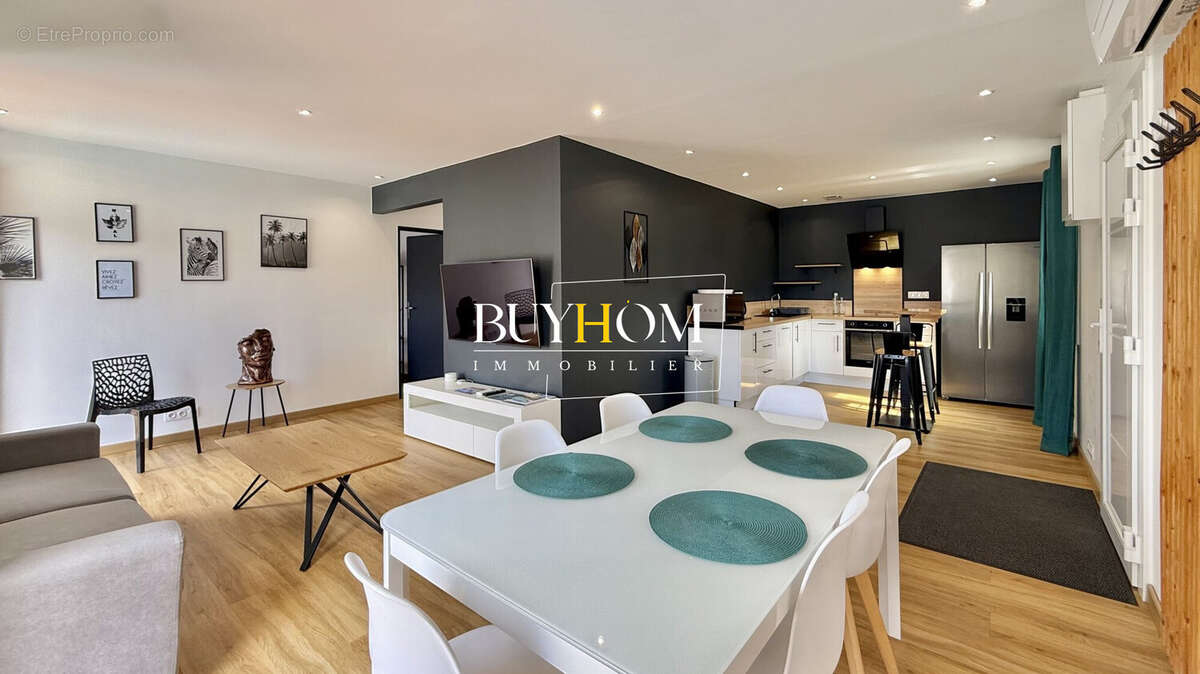 Maison à L&#039;ISLE-SUR-LA-SORGUE