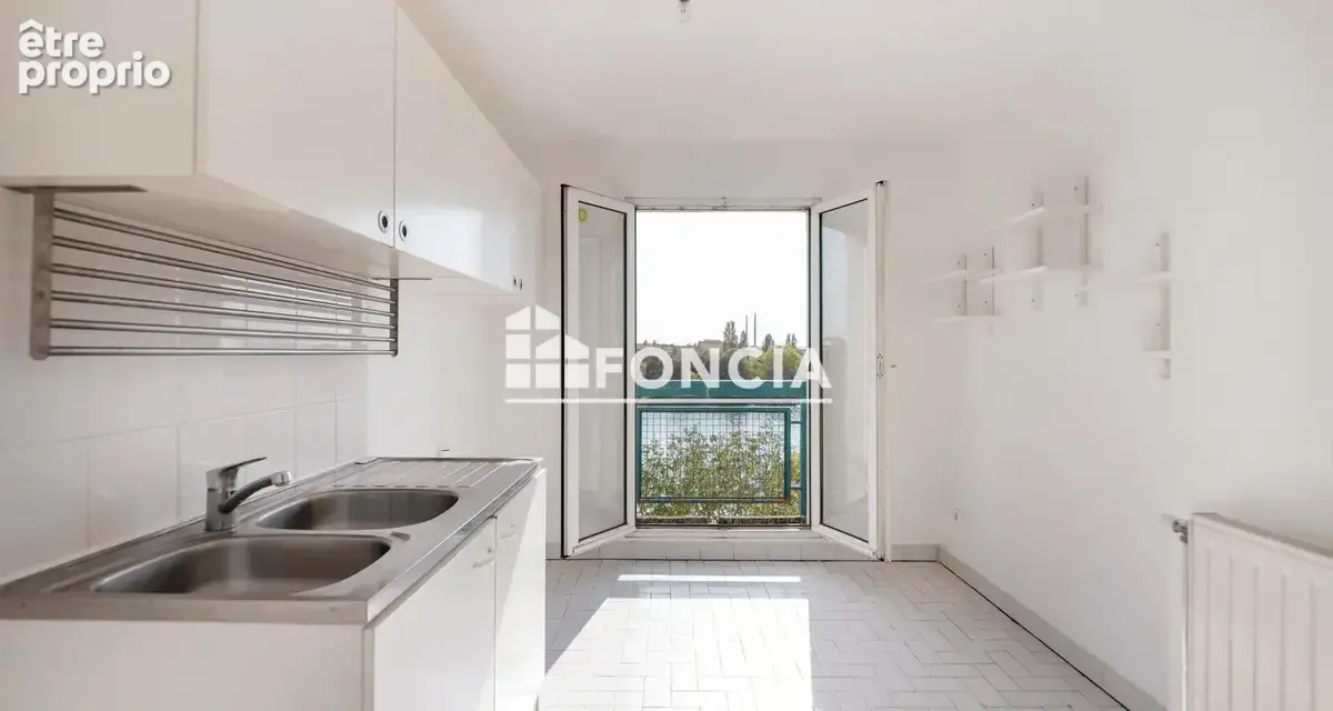 À vendre – magnifique 2 pièces avec vue sur le lac - photo 6