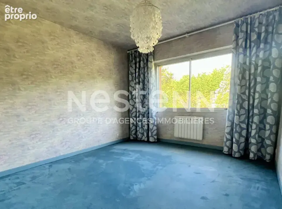 Maison de plain-pied - 4 chambres - Beaux volumes et vaste terrain arboré - photo 12