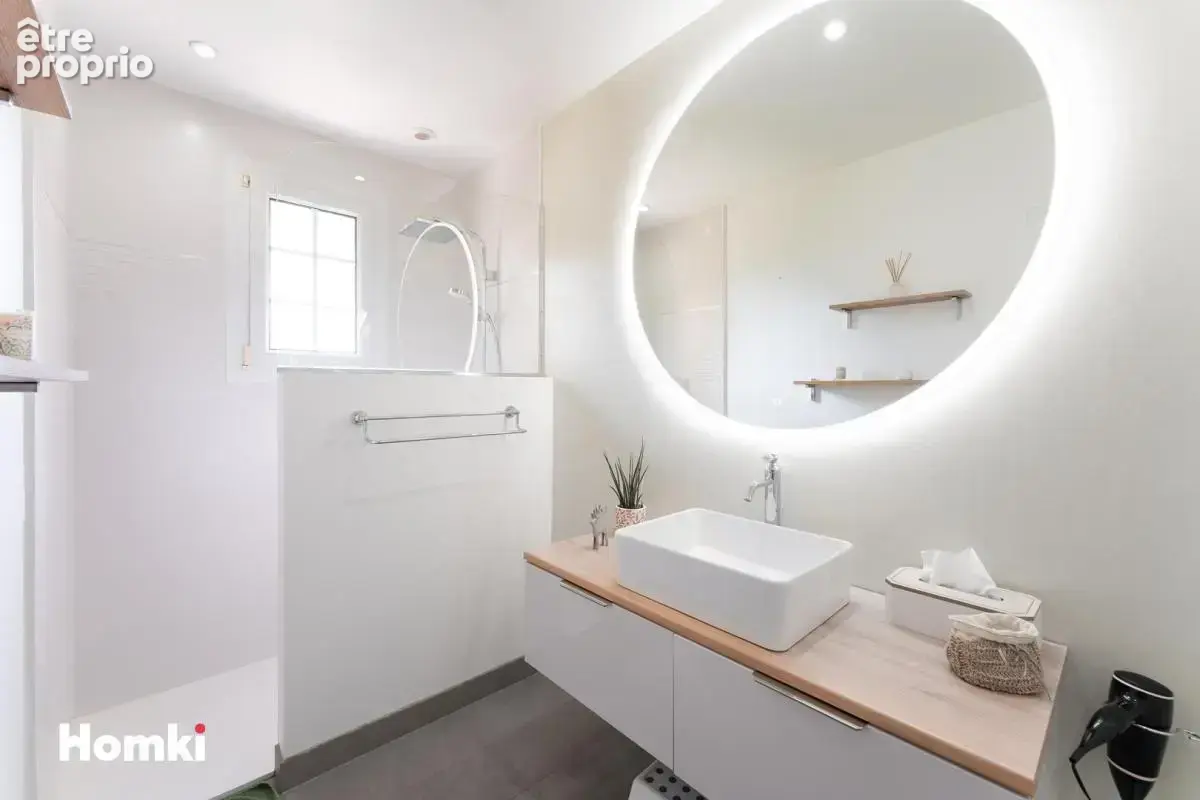 Maison/Villa T7 de 129 m² à Treillières 44119 - photo 8