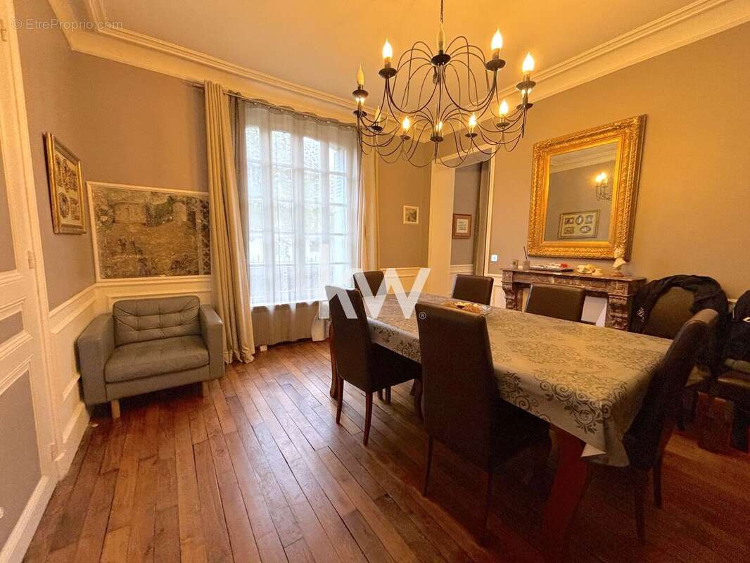 Maison à CORBEIL-ESSONNES