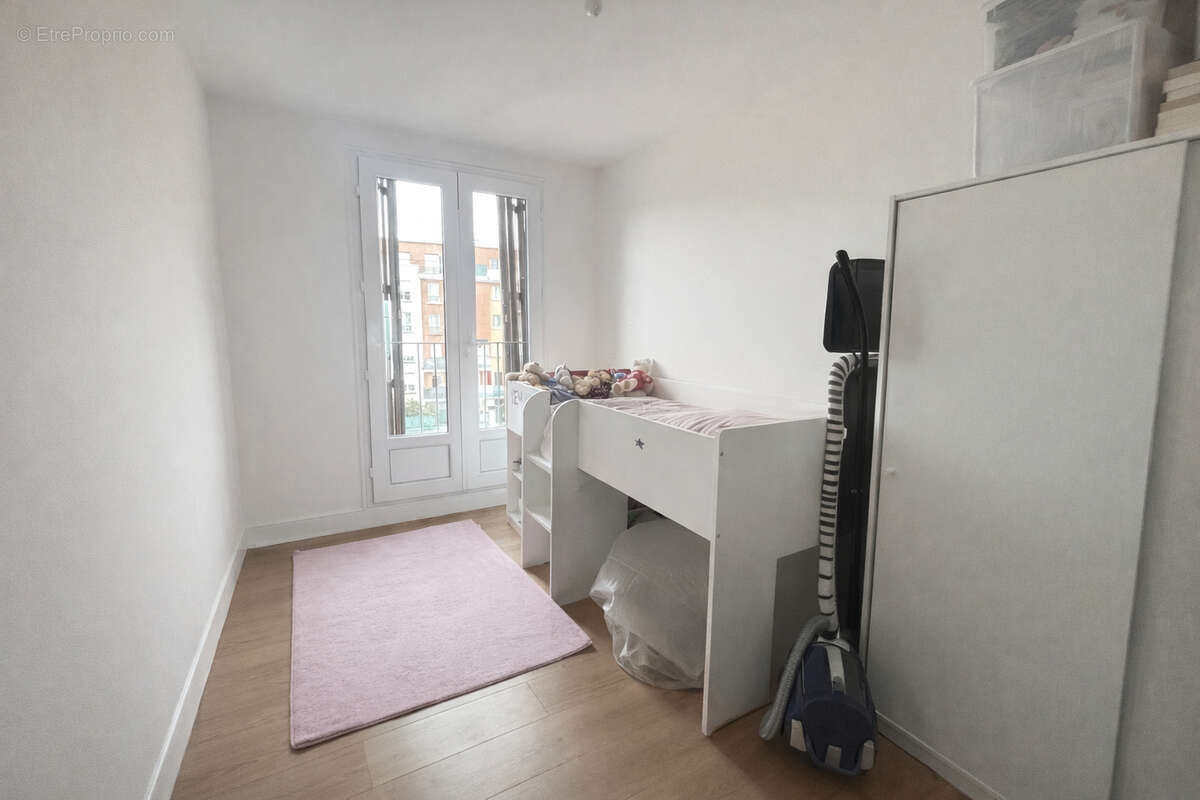 Appartement à EPINAY-SUR-SEINE
