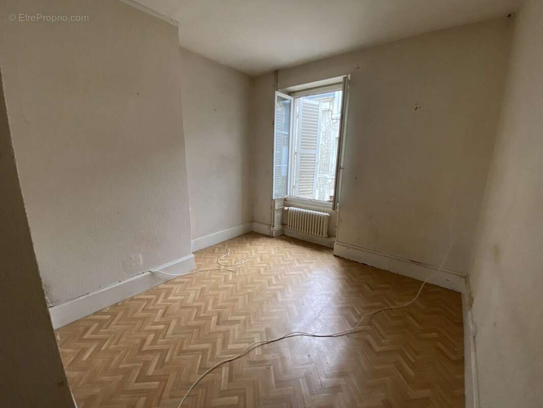 Appartement à LE CHATELET