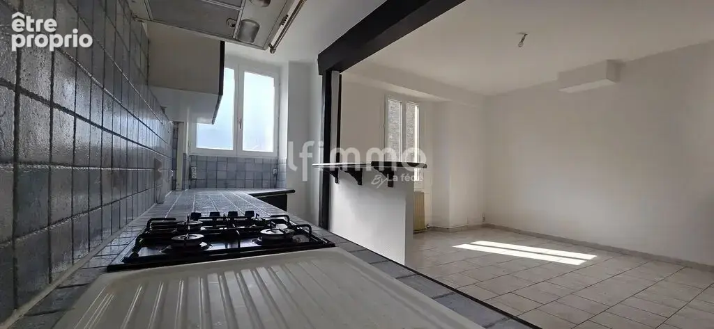 Maison lumineuse avec extérieur - photo 3
