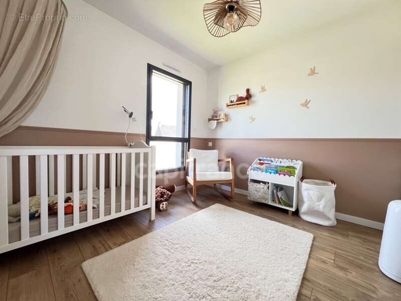 EXCLUSIVITÉ – Élégante maison contemporaine aux prestations soignées, à deux pas du bourg de Pommeret - photo 18