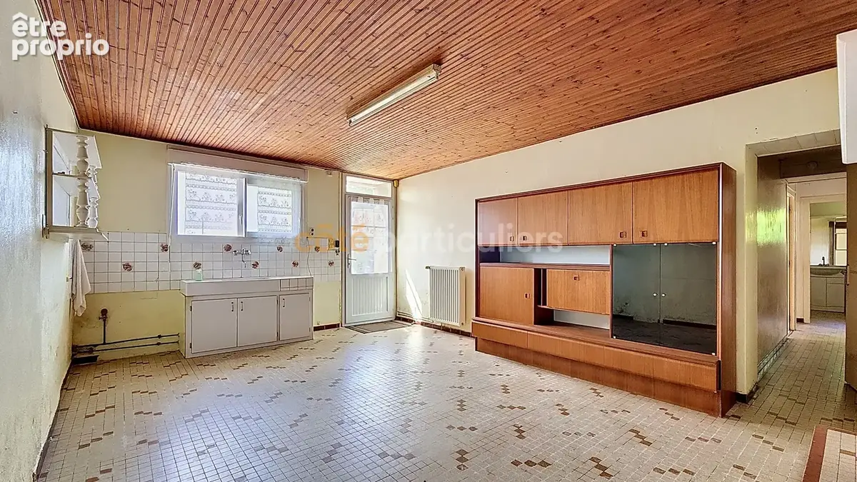 Saint vincent sur jard -- ensemble immobilier -- maison 4 pieces -- grange -- terrains -- 5 hangars - photo 6