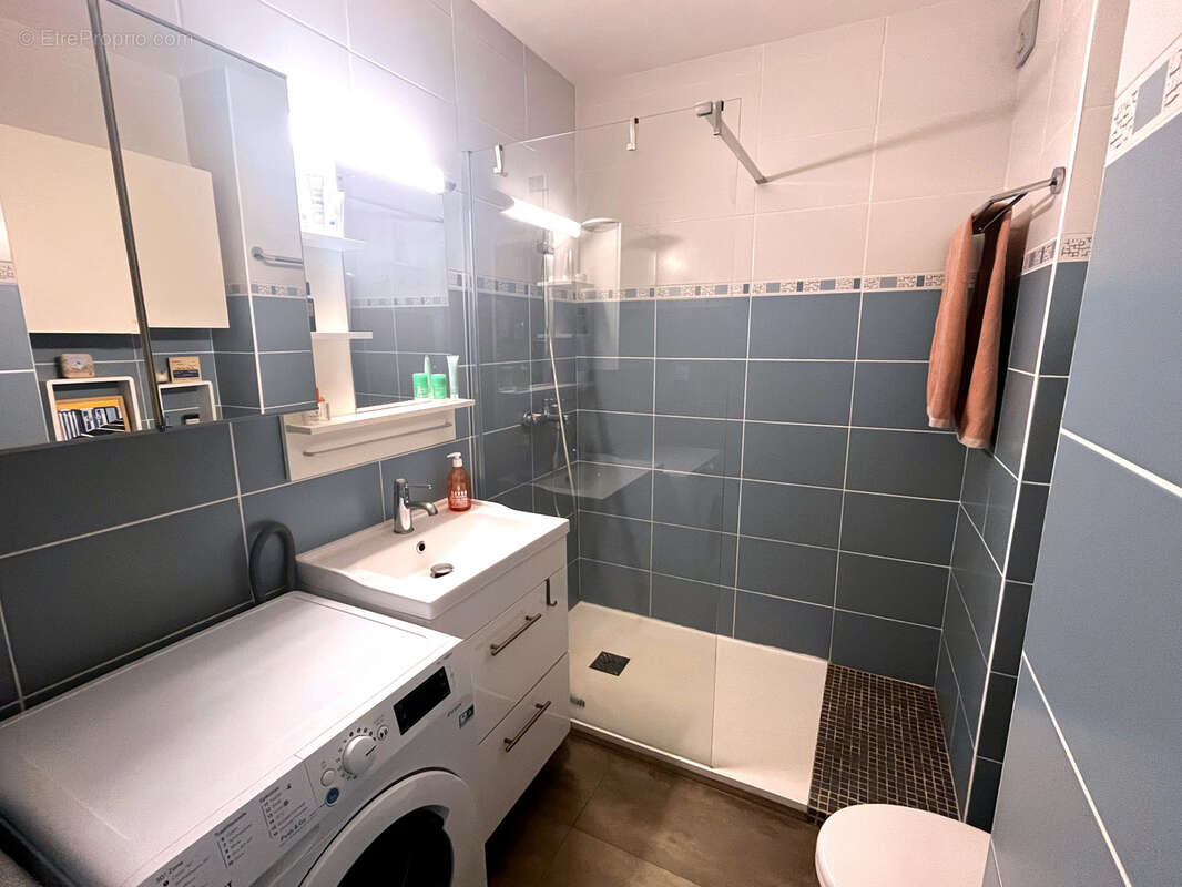 Appartement à SIX-FOURS-LES-PLAGES