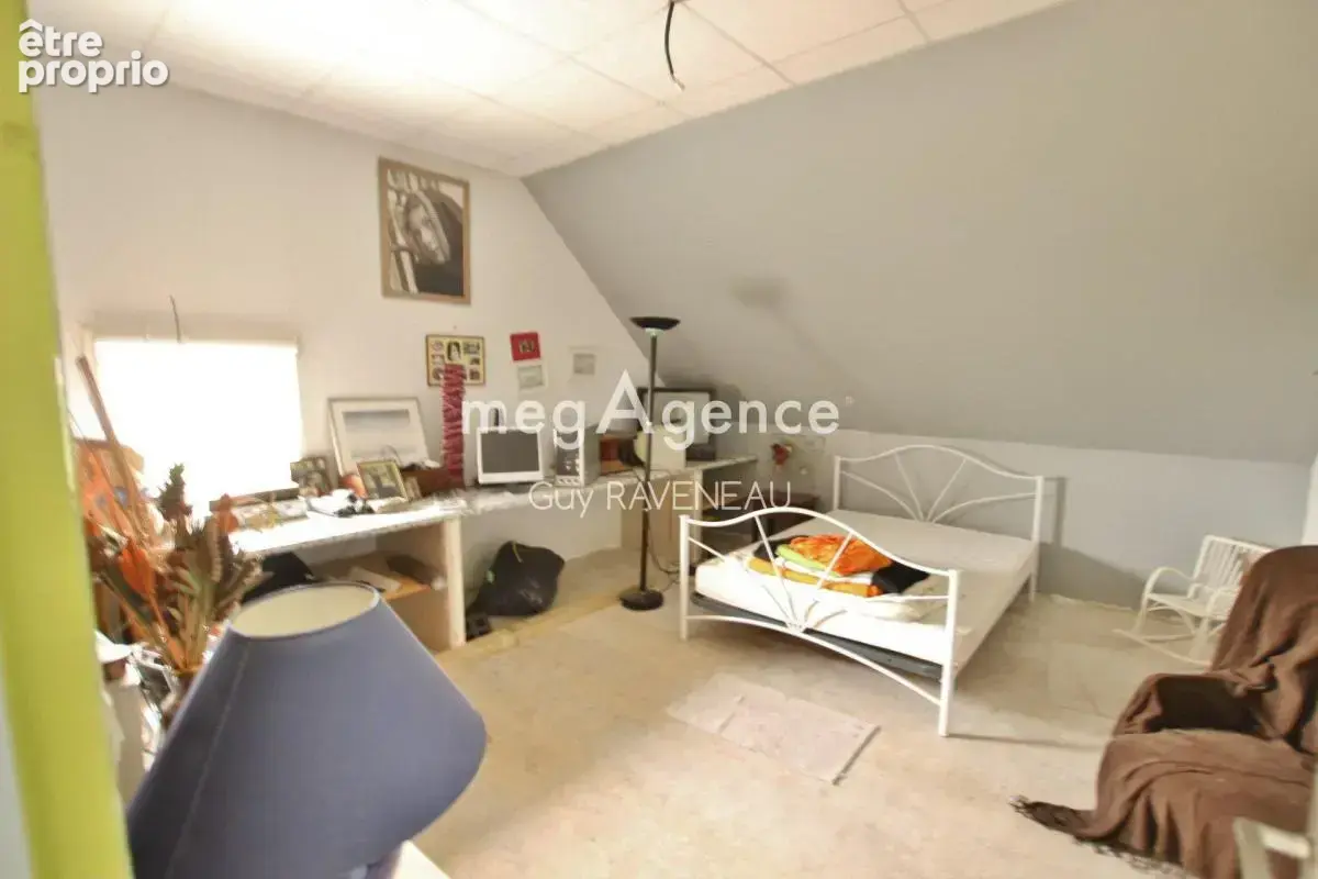 Maison atypique sur un terrain de 2 ha 19a 33ca - photo 13