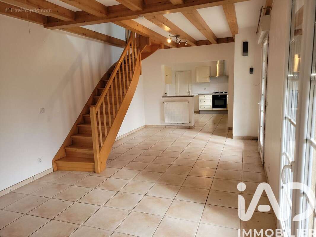 Maison 114 m² à Le Meriot  - photo 3