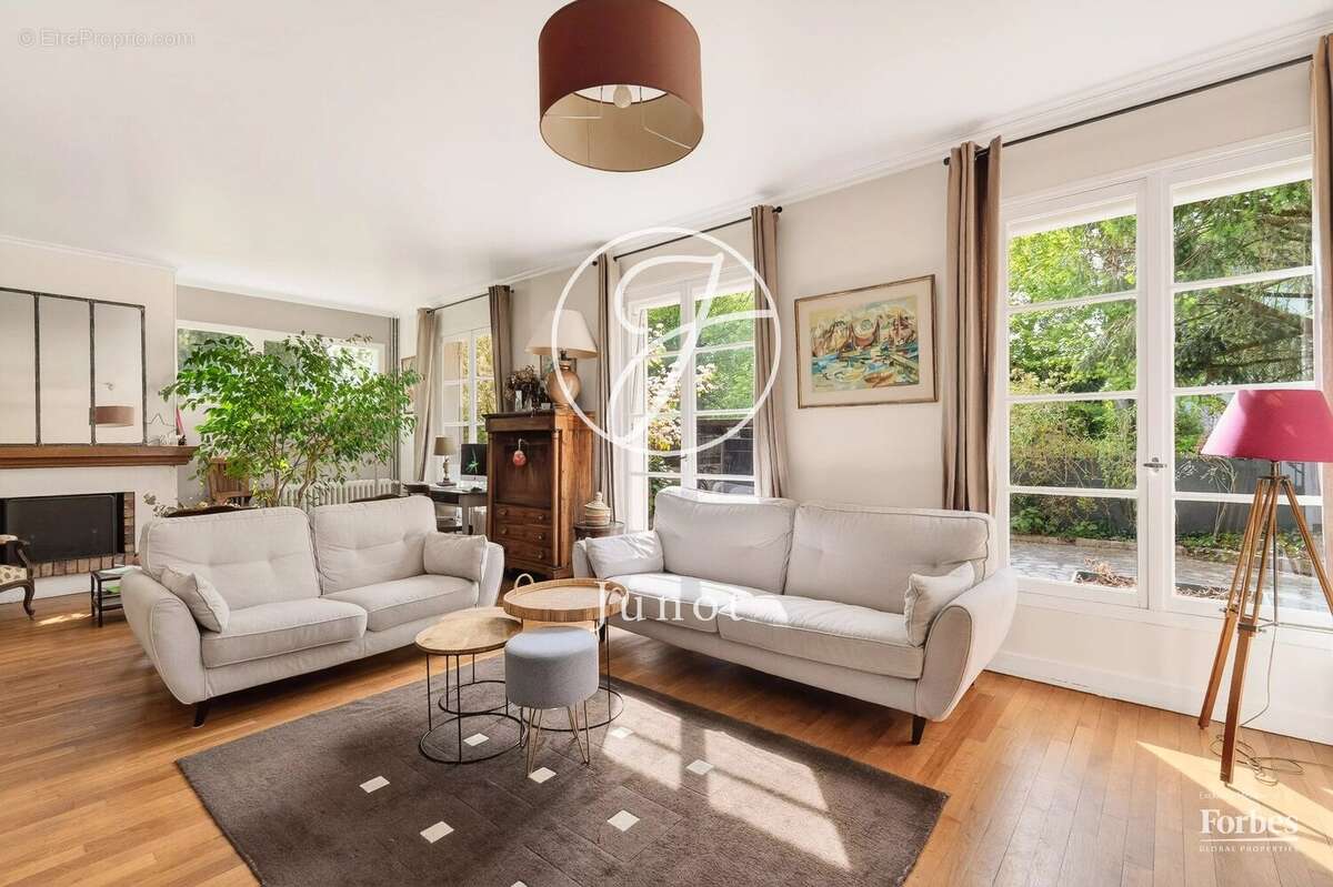 Maison à VERSAILLES
