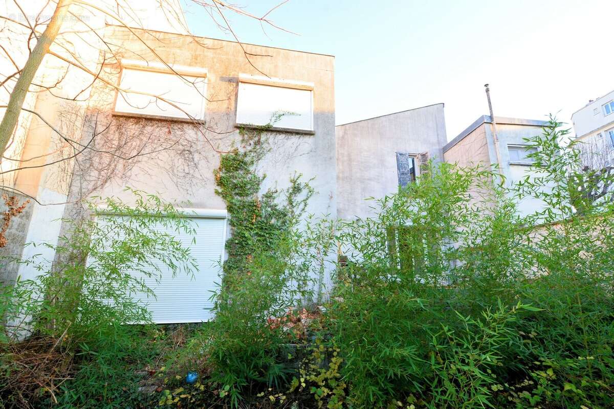 Maison à SAINT-MAUR-DES-FOSSES