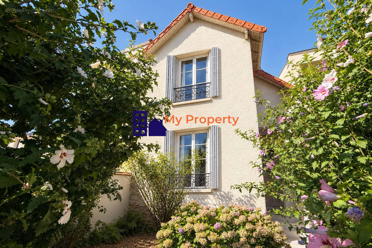 Maison à HOUILLES