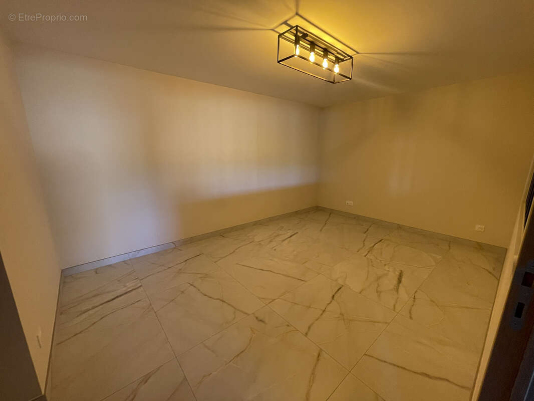 Maison à CARRY-LE-ROUET