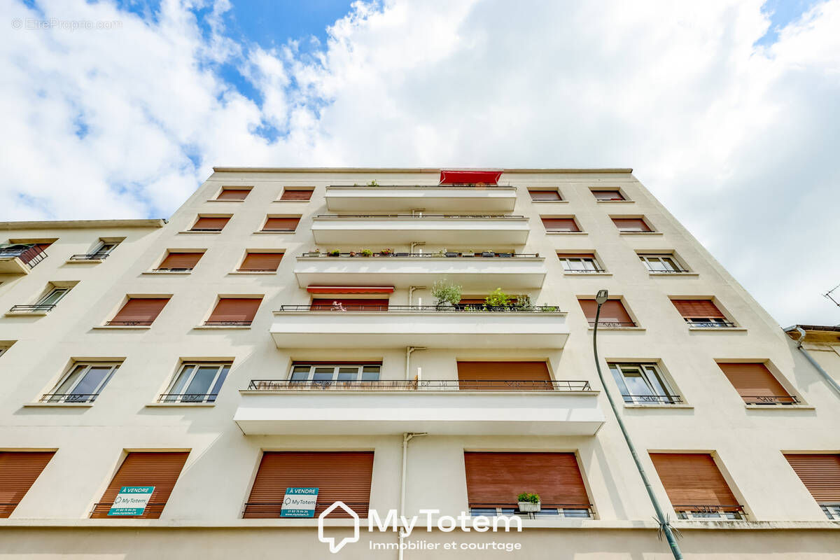 Appartement à ASNIERES-SUR-SEINE
