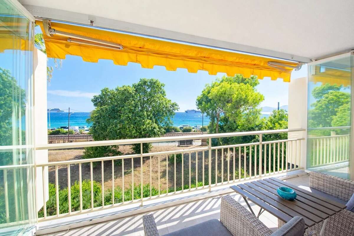 Appartement en front de mer Vue mer deux pièces - photo 2