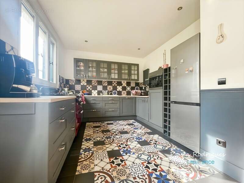 Maison à LES CLAYES-SOUS-BOIS