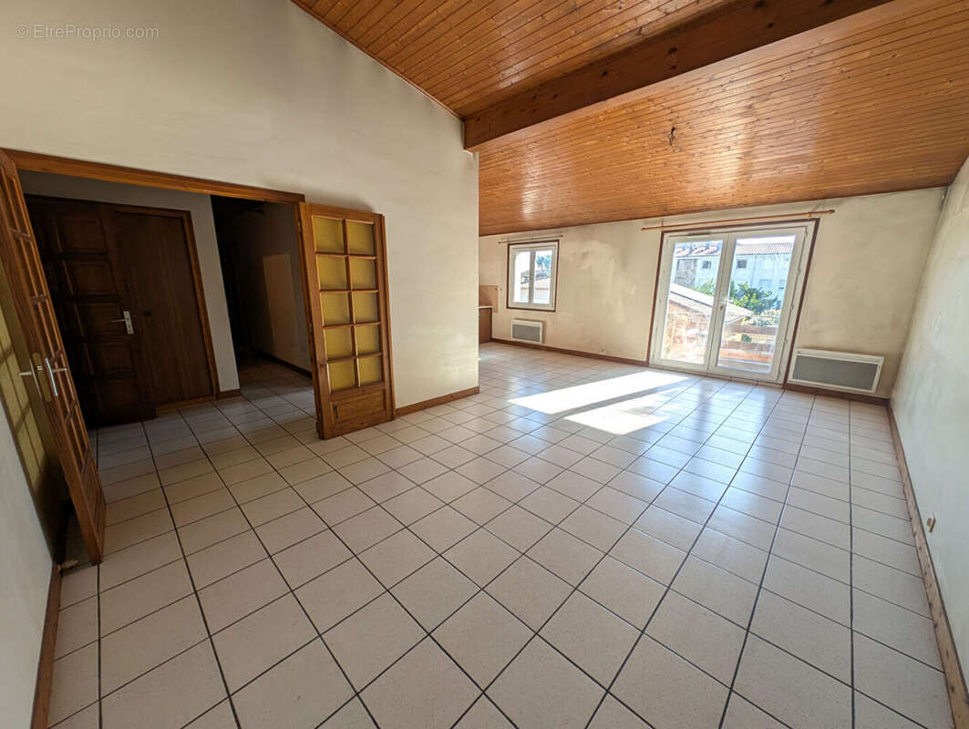 Appartement à SAINT-PERAY