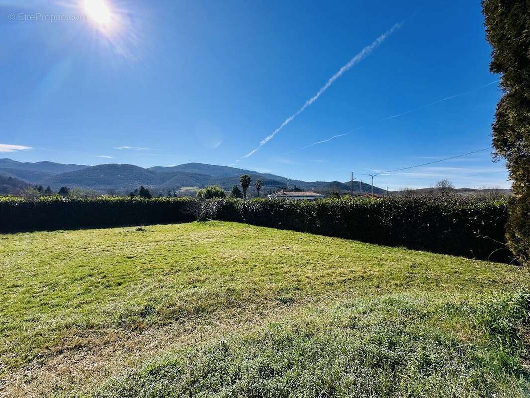 Plain-Pied sur la commune de Prat-Bonrepeaux 09160 - photo 12