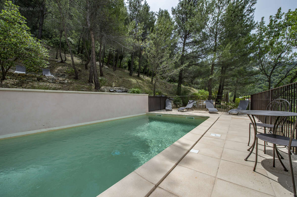 Commerce à GIGONDAS