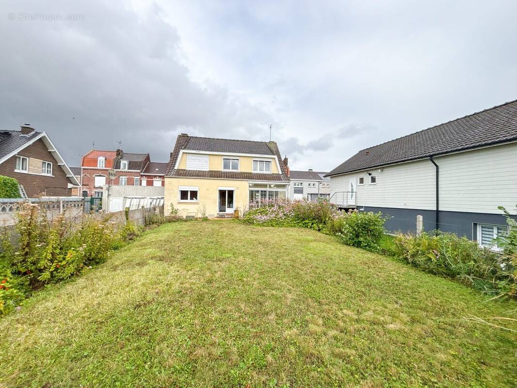 Maison à LYS-LEZ-LANNOY