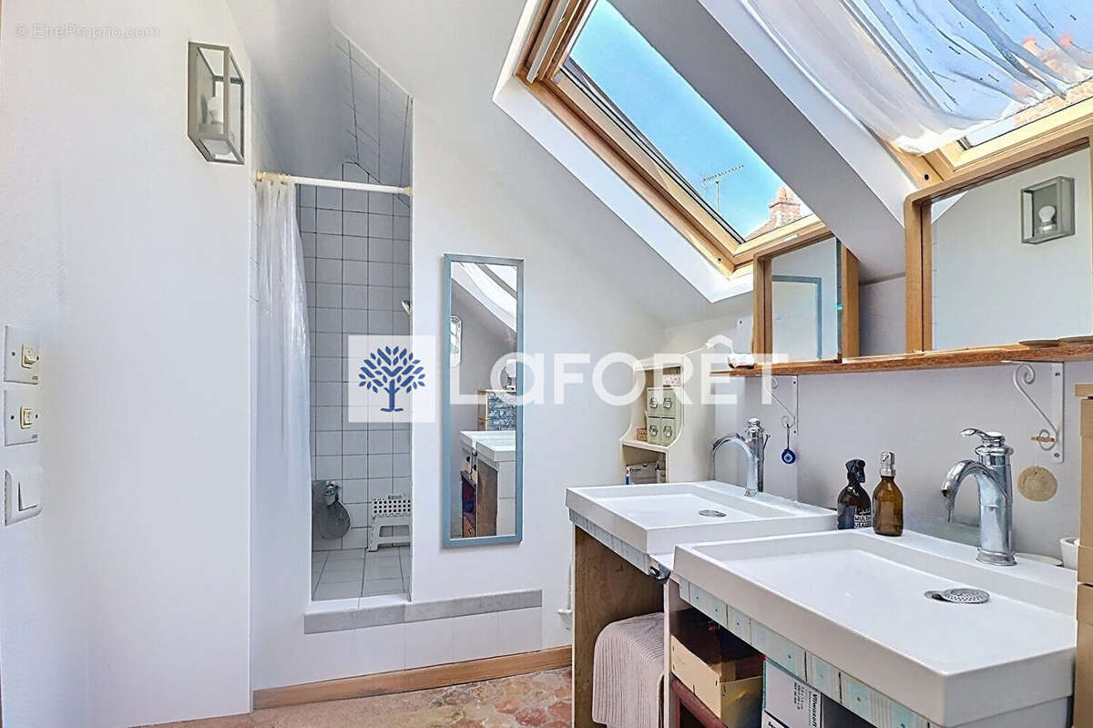 Maison à SAINT-NOM-LA-BRETECHE