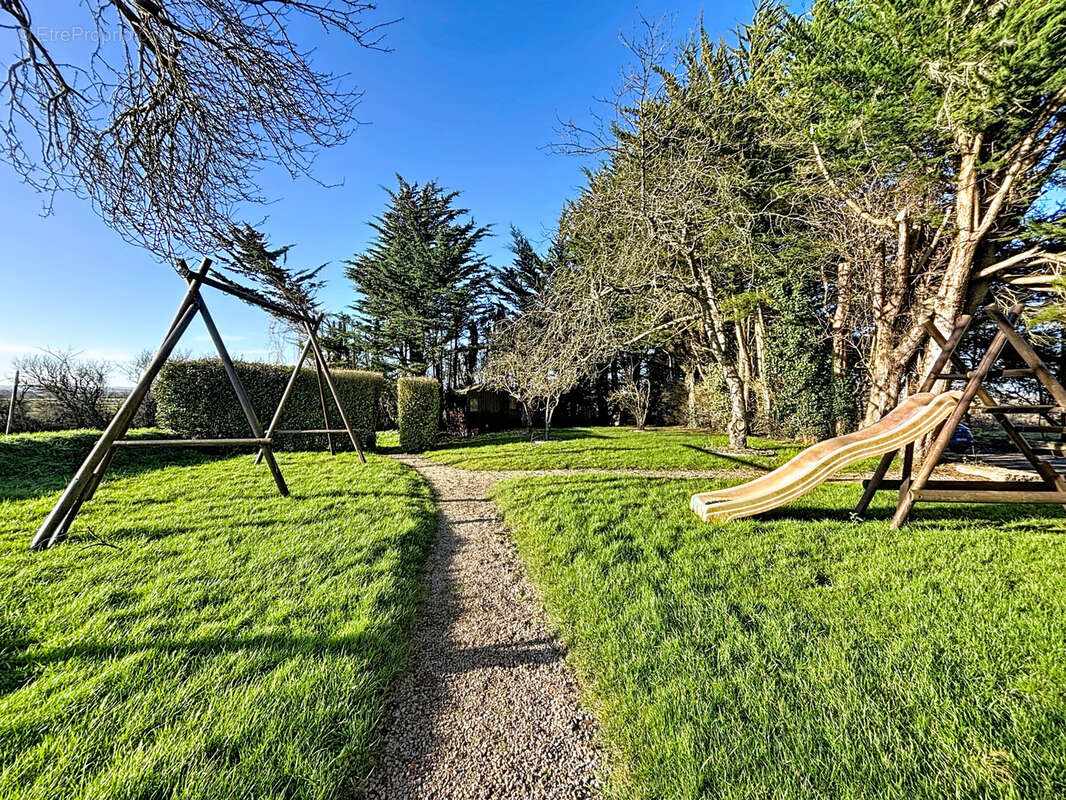 Maison à ISIGNY-SUR-MER