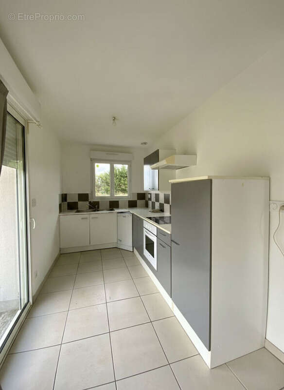 Maison à SAINT-BONNET-SUR-GIRONDE