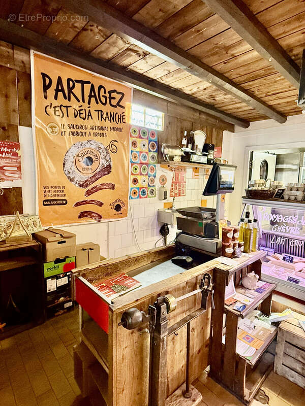 Commerce à GRABELS