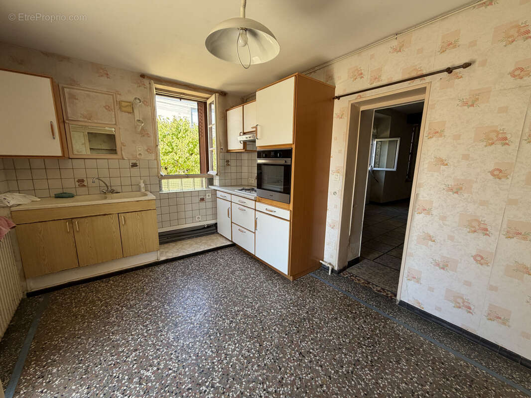Appartement en rez-de-jardin dans une bâtisse d'exception à Fay-aux-Loges - photo 5