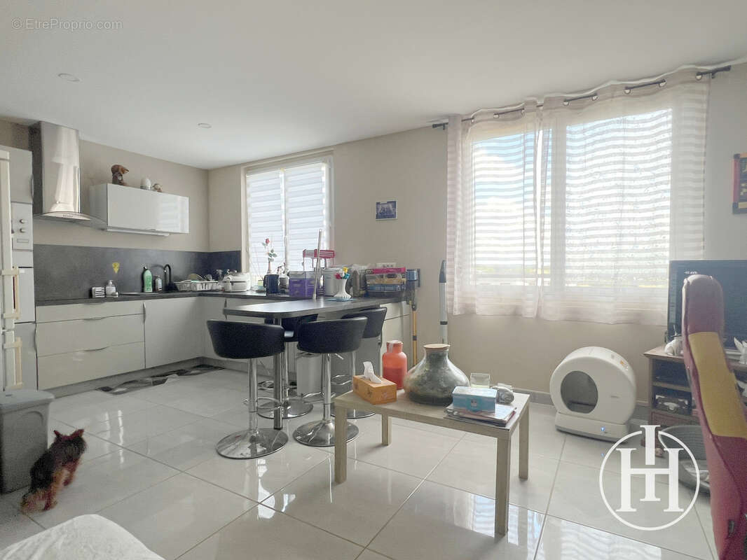 Appartement à SAINT-AMAND-MONTROND