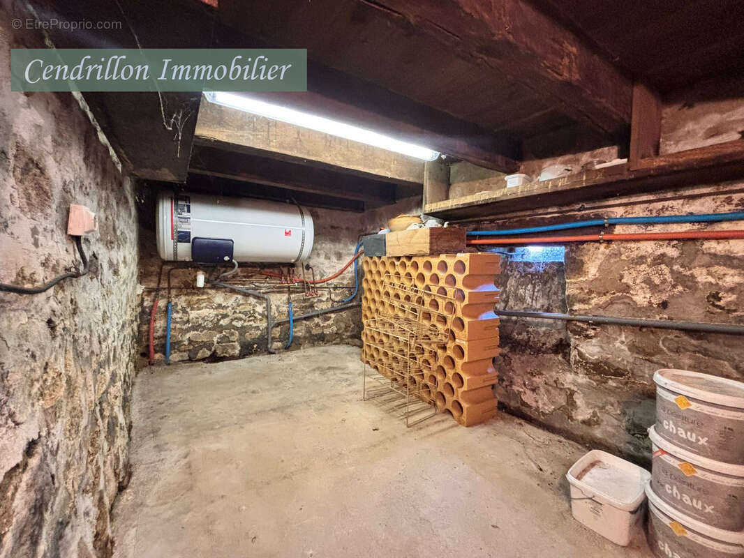 Maison à BOSMOREAU-LES-MINES