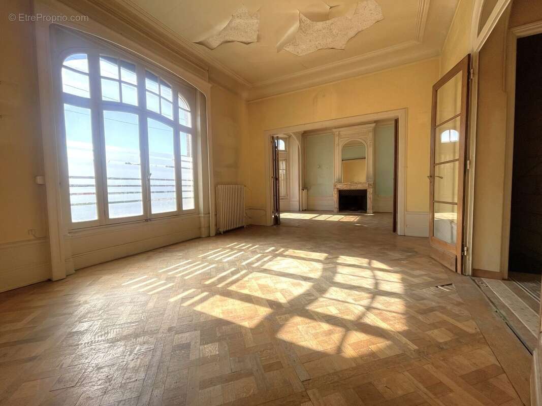 RDC gauche - Appartement à MARCQ-EN-BAROEUL