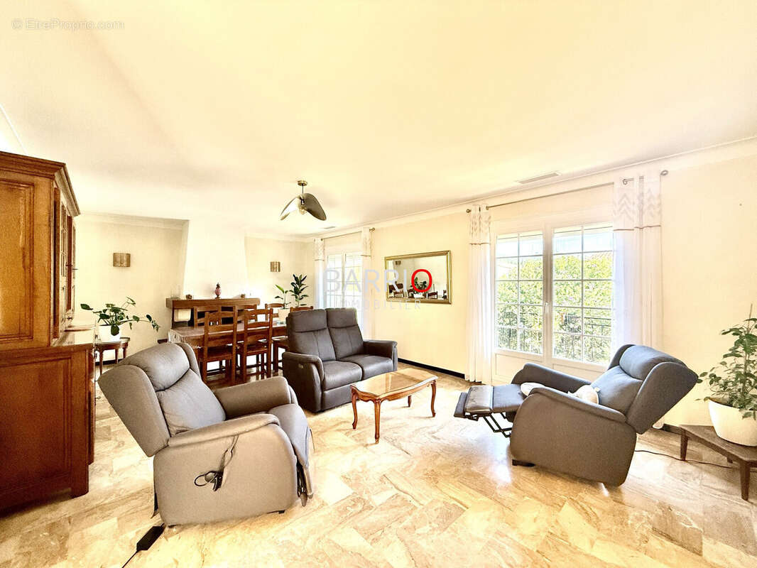 Maison à SAINT-CYPRIEN