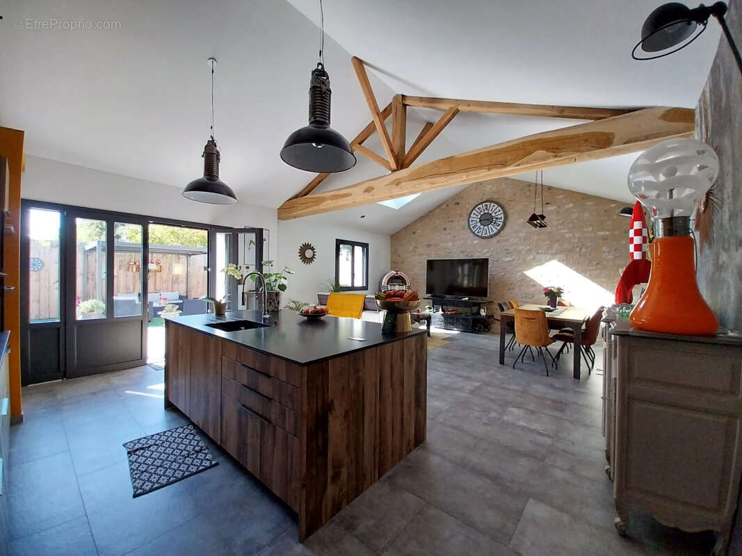 Maison à POITIERS