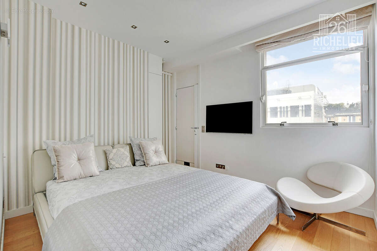 Appartement d'exception  de 210 m2  Avenue Foch vue Tour Eiffel - photo 6