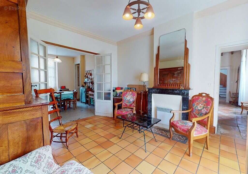 Maison à SAINT-BARTHELEMY-D'AGENAIS