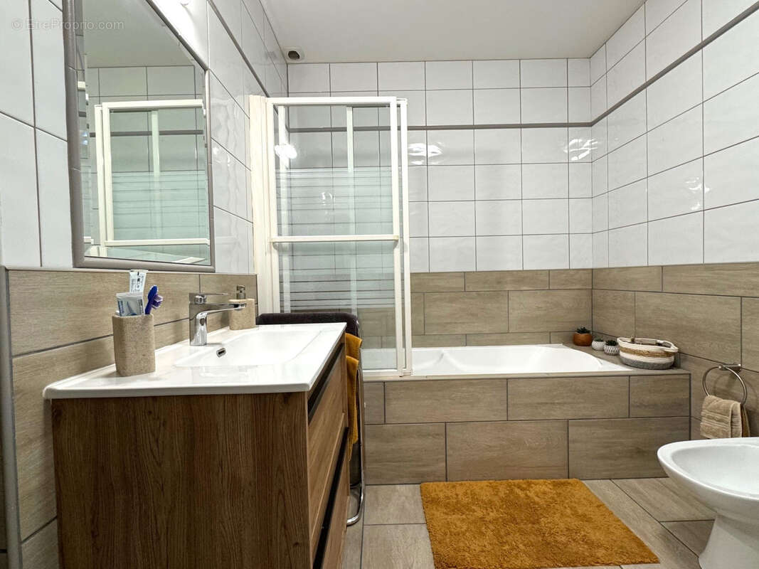 Maison à SURVILLIERS