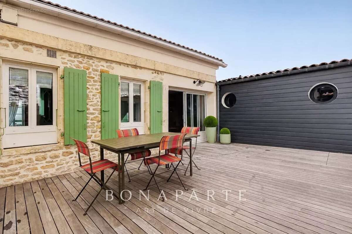 Maison à LA FLOTTE