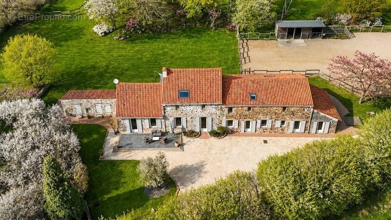 Maison à MAULEVRIER