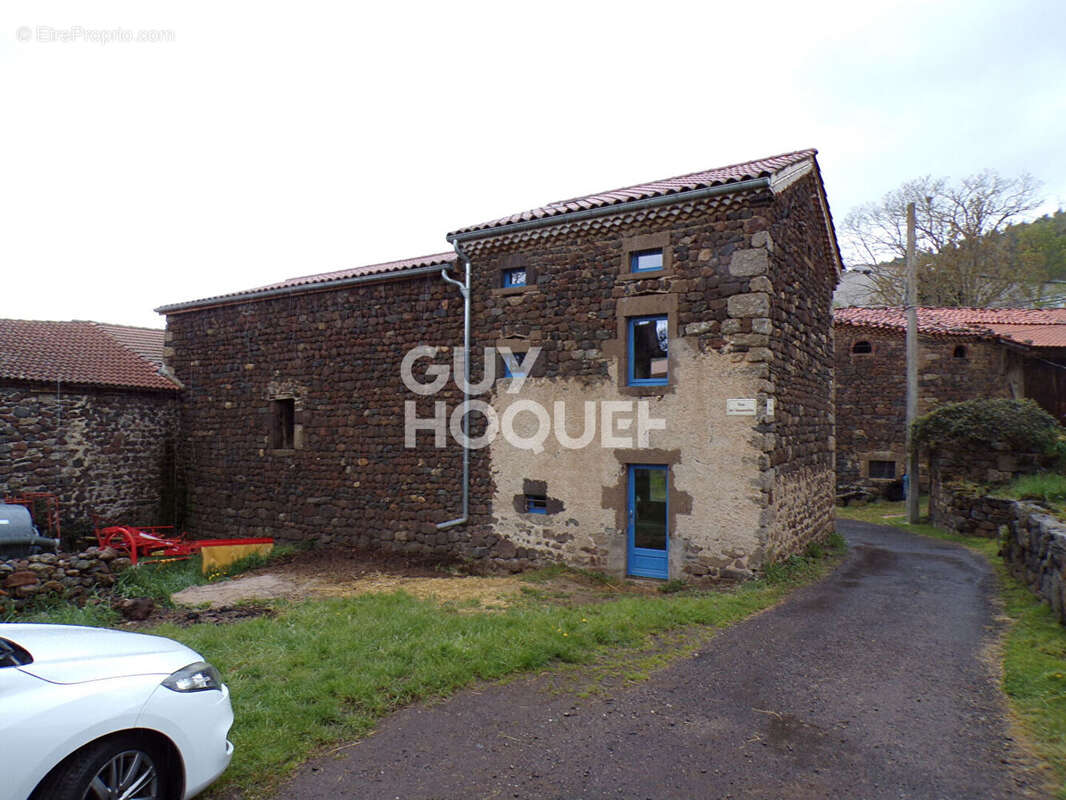 Maison à SIAUGUES-SAINTE-MARIE