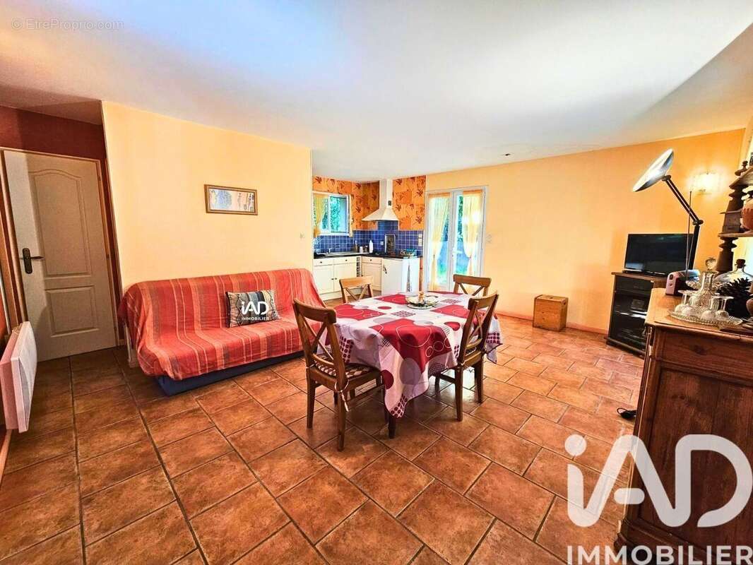 Maison 51 m² à Hourtin  - photo 4