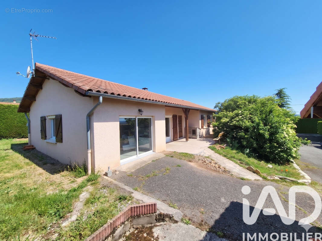 Maison 101 m² à Villemontais  - photo 2