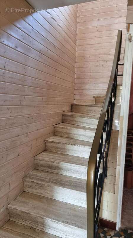 20250809163356 - Maison à LACAPELLE-MARIVAL