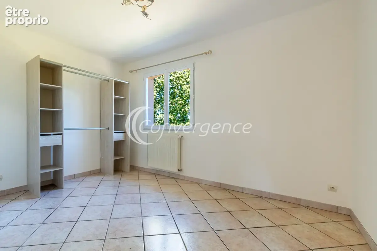 Maison contemporaine avec piscine -165 m2 - 6 chambres. - photo 7