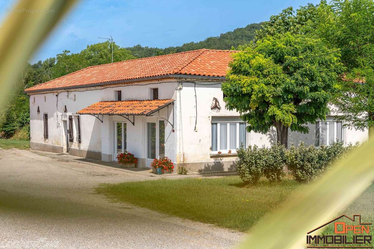 Appartement à DAUSSE